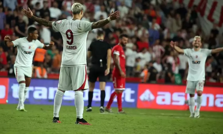 Mauro Icardi,süper lig tarihine adını yazdırdı
