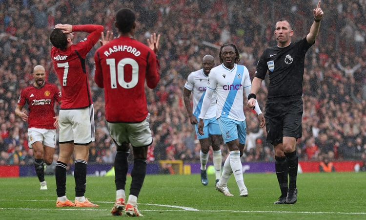 Crystal Palace deplasmanda United’ı mağlup etti