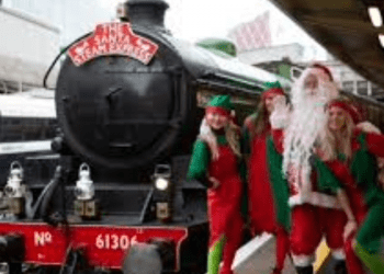 1940’ların buharlı treni bu Noel’de Londra’ya geri dönüyor