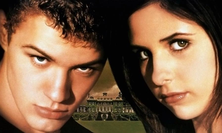 90’ların ikonik filmi ‘Cruel Intentions’, West End’de sahnelenecek