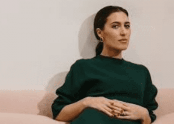 Emilia Wickstead, Air New Zealand’a üniforma tasarlıyor