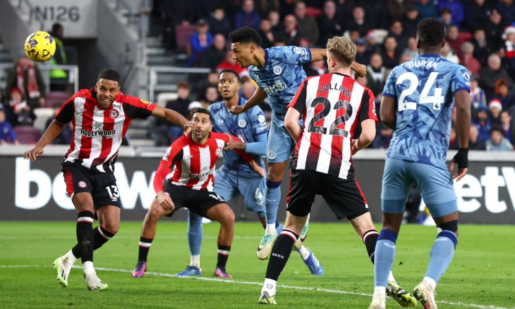 Aston Villa kazandı, zirveye ortak oldu