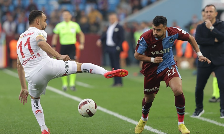 Kayserispor, Abdullah Avcı’ya ilk mağlubiyeti tattırdı