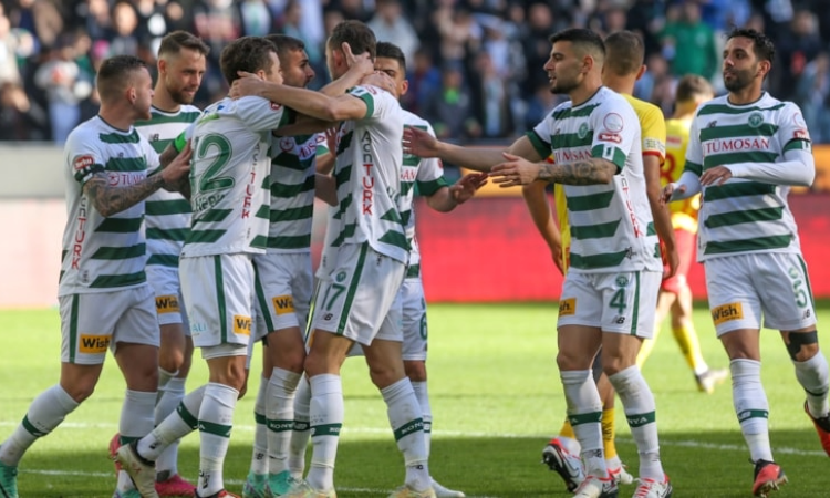 Süper Lig’de Konyaspor evinde iki golle kazandı
