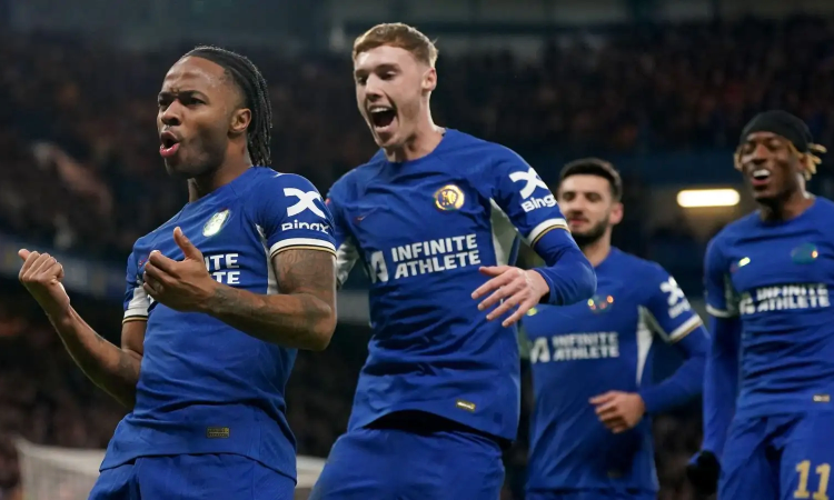 Chelsea ikinci yarıda farka gitti