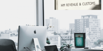 Küçük işletmeler, KDV eşiğinin £100.000’a yükseltilmesi çağrısında bulundu