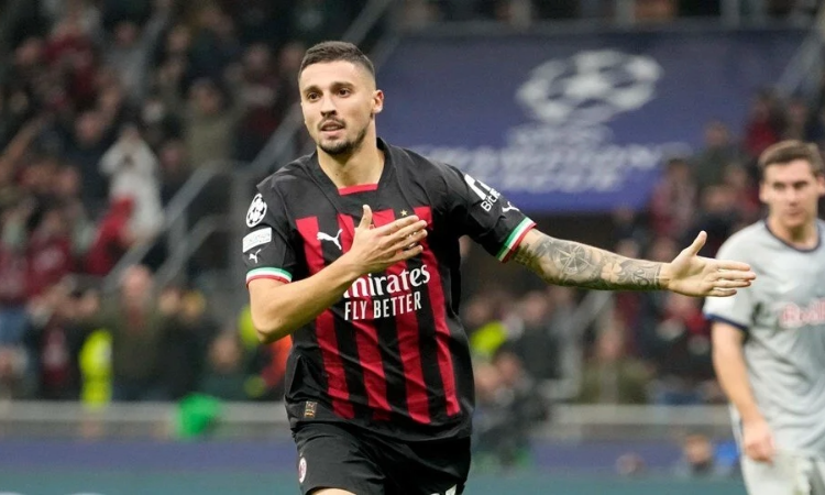 Fenerbahçe, Rade Krunic transferinde mutlu sona ulaştı