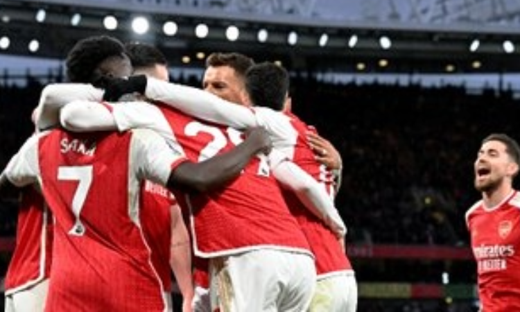 Arsenal karakterinin en büyük sınavını geçti, şimdi gözler zirvede