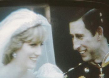 Sırları açığa vuran yeni bir Kraliyet biyografisi ortaya çıktı