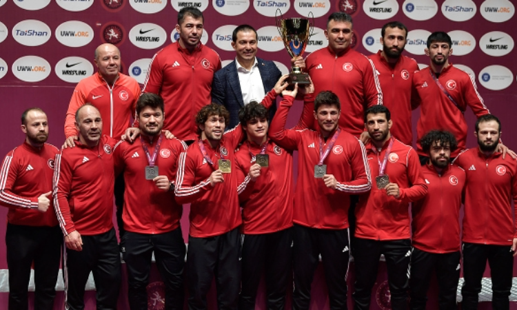 Güreş Milli Takımı Avrupa Şampiyonu oldu