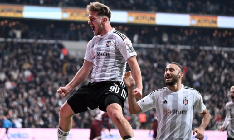 18’lik Semih Kartal’ı zafere uçurdu