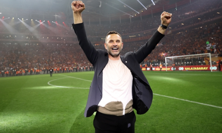 Okan Buruk, Süper Lig’de ki rekorları alt üst etti; kulüp tarihine de adını yazdırdı