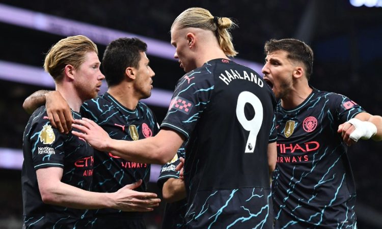 City, şampiyonluk için avantajı ele geçirdi