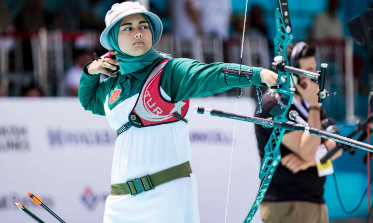 Elif Berra Gökkır’dan tarihi başlangıç
