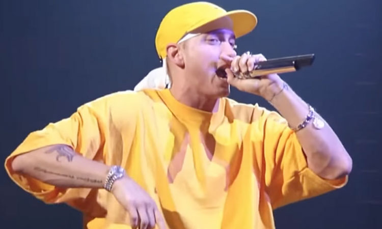 Eminem’in gelecek yıl Glastonbury’de sahne alacağı iddia edildi