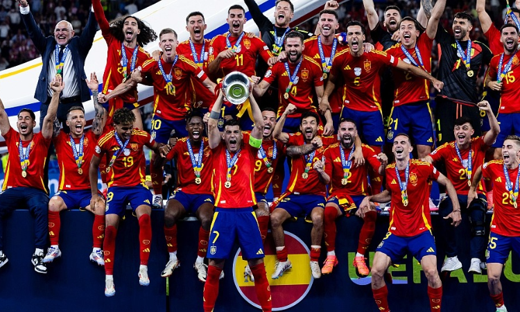 Geç gelen Oyarzabal golü La Roja’ya dördüncü EURO zaferini getirdi