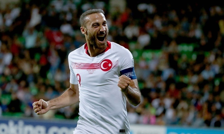 Fenerbahçe’nin yerli forvet arayışında B planı Cenk Tosun