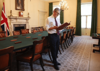 “Ulusal yenilenme başlıyor; değişimi sağlamak için yeni yasalar belirledik”