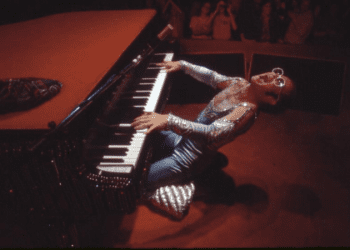 Elton John’dan, BK’nın en büyük film festivaline yeni bir belgesel