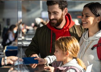 Schengen’e giren AB dışından gelen gezginlerin tarayıcılardan geçmesi gerekecek