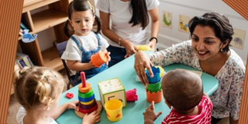 Kreşlere, bebek bezi ve öğle yemeği için ücret talep etmemeleri söylendi