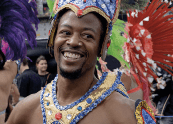 Gezegendeki en büyük topluluk etkinliği; Notting Hill Carnival, 25 – 26 Agustos’ta