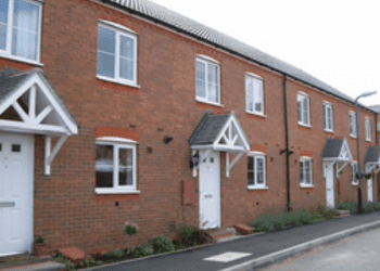 Uygun fiyatlı konut inşasını artırmak için sosyal konut kiraları artacak