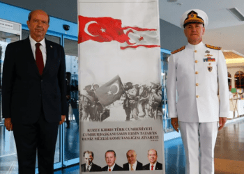 Tatar, İstanbul’da Kıbrıs Barış Harekatı 50.yıl sergisini ziyaret etti