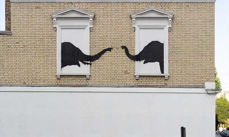 Banksy’nin Londra sokaklarına bıraktığı filler koruma altına alındı
