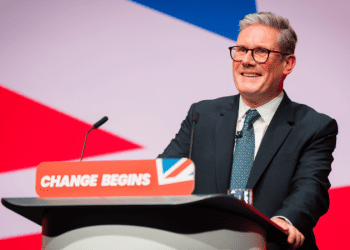 Starmer: Değişim başladı, birlikte kalıcı bir Britanya inşa edeceğiz