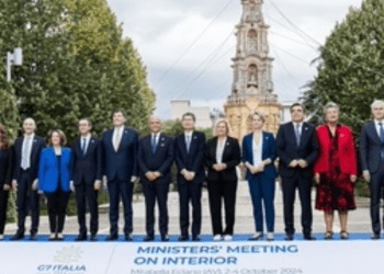 G7 ülkeleri, göçmen kaçakçılığı çetelerini yok etmek için anlaştı