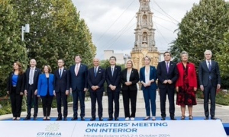 G7 ülkeleri, göçmen kaçakçılığı çetelerini yok etmek için anlaştı