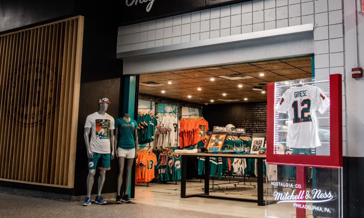 Mitchell & Ness, NFL Londra kapsül koleksiyonu piyasada