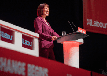 İşverenler, Maliye Bakanı’nı ’emekliliklerde ulusal sigorta’ konusunda uyarıyor