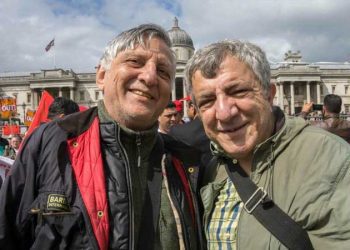 Arsenal, Paris Saint Germain’i ilk yarı bulduğu gollerle 2-0 yendi