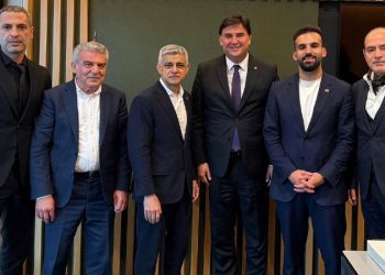 Manchester City Teknik Direktörü Pep Guardiola kararını verdi