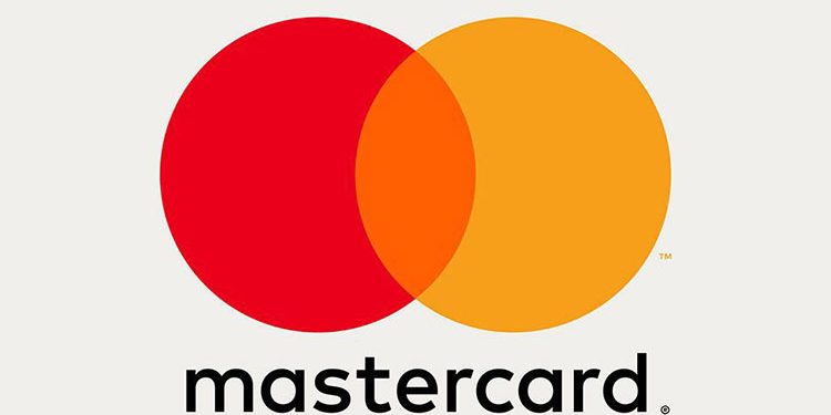 Gyan, bir dönem 600 pound ile kaldığını söyledi