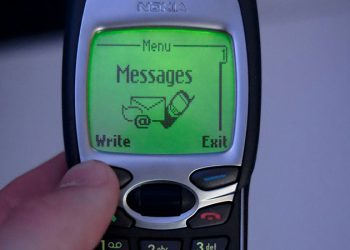 Şampiyonluk madalyaları ve maç formaları, eBay’de