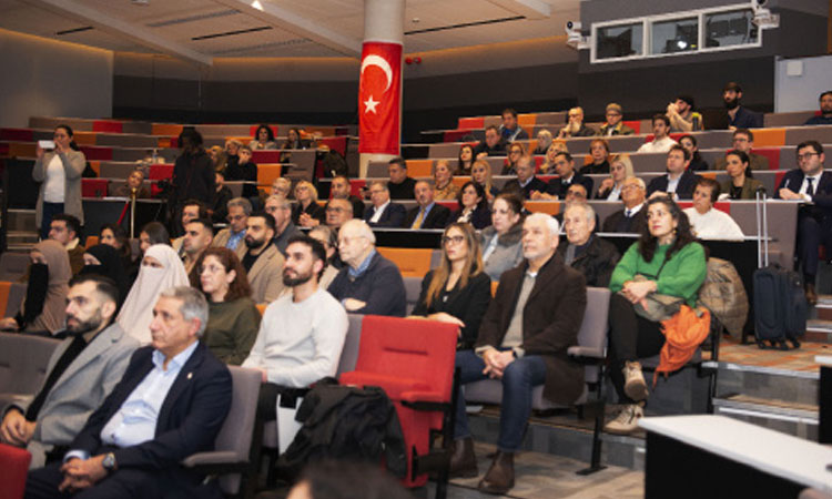 İngiltere’nin başkenti Londra’da ‘Kıbrıs Türk Halkının Tarihi’ başlıklı sempozyum düzenlendi.