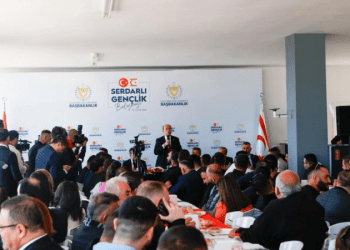 “Gençlere daha iyi bir gelecek sunmak için çalışmalar yapılıyor”