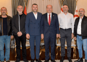 Cumhurbaşkanı Ersin Tatar, “Ülkede taşıt sayısı artarken, yolların düzenlenmesi için de çalışmalar yapılıyor”