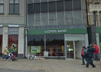 Lloyds Banking Group, 136 şubesini kapatma kararı aldı