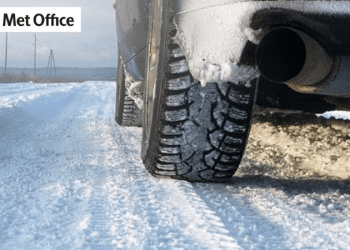 Birleşik Krallık yoğun kar yağışına hazırlanıyor; kamu sağlığı kurumu, sosyal bakım için turuncu alarm verdi !