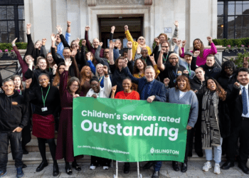 Islington, Londra’nın en iyi çocuk hizmetleri arasında