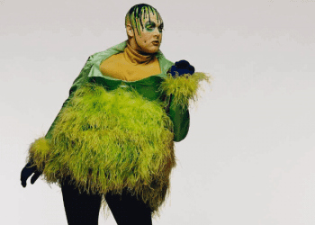Leigh Bowery’nin sınırları zorlayan yaratıcılığı Tate’te sergileniyor