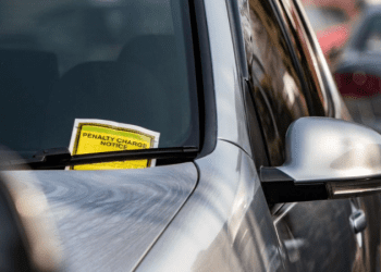 Enfield’de ‘parking’ ceza memuru sayısının artması bekleniyor