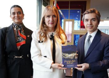 Adidas beş yıl için Liverpool’a servet ödeyecek