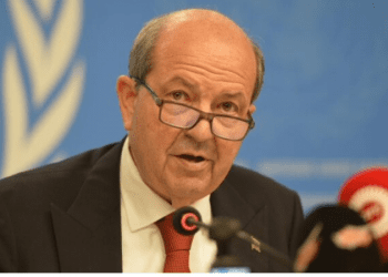 tatar konusma yaparken