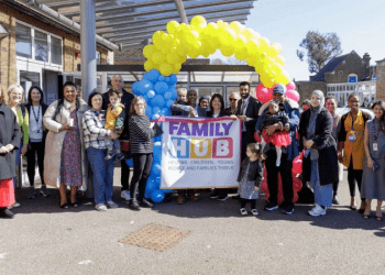 Enfield Belediyesi: Enfield’da üç aile merkezi daha açıldı