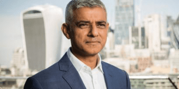 “Esrar bulundurmak ‘kısmen suç’ olmaktan çıkarılmalı”